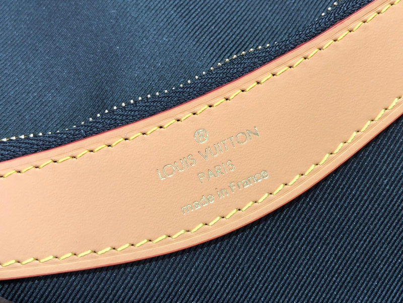 Bags Attire Louis Vuitton bags - 2465