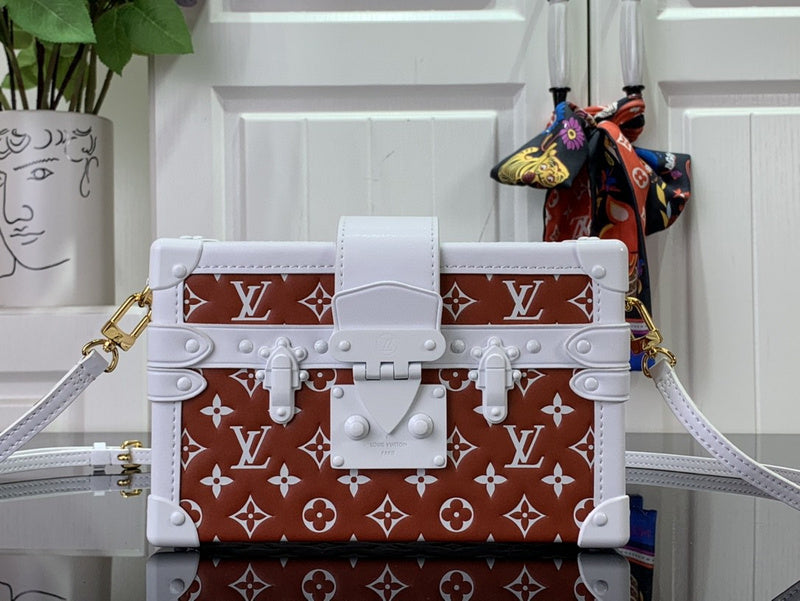 Bags Attire Louis Vuitton bags - 2466