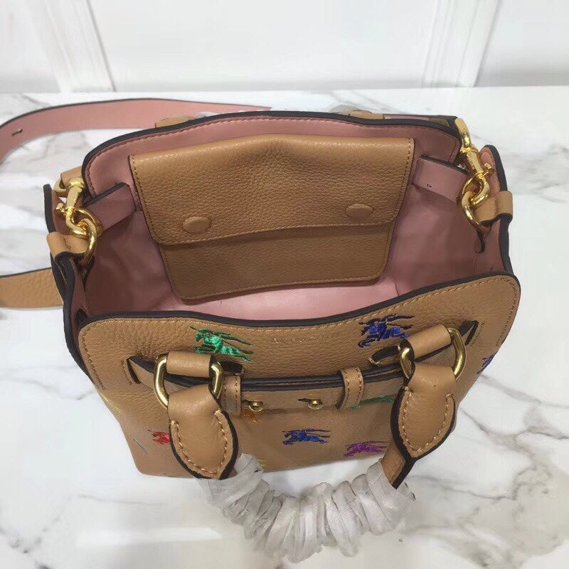 Burberry Bags - Bagsattire   722