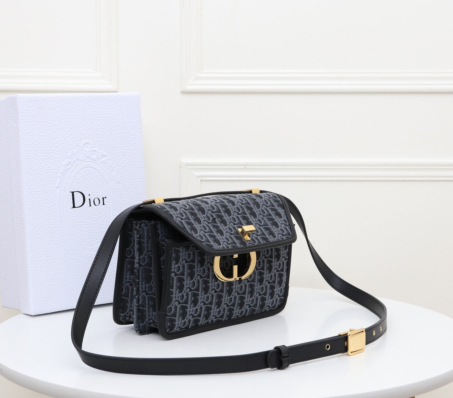 Luxury Handbags Christian Dior 144