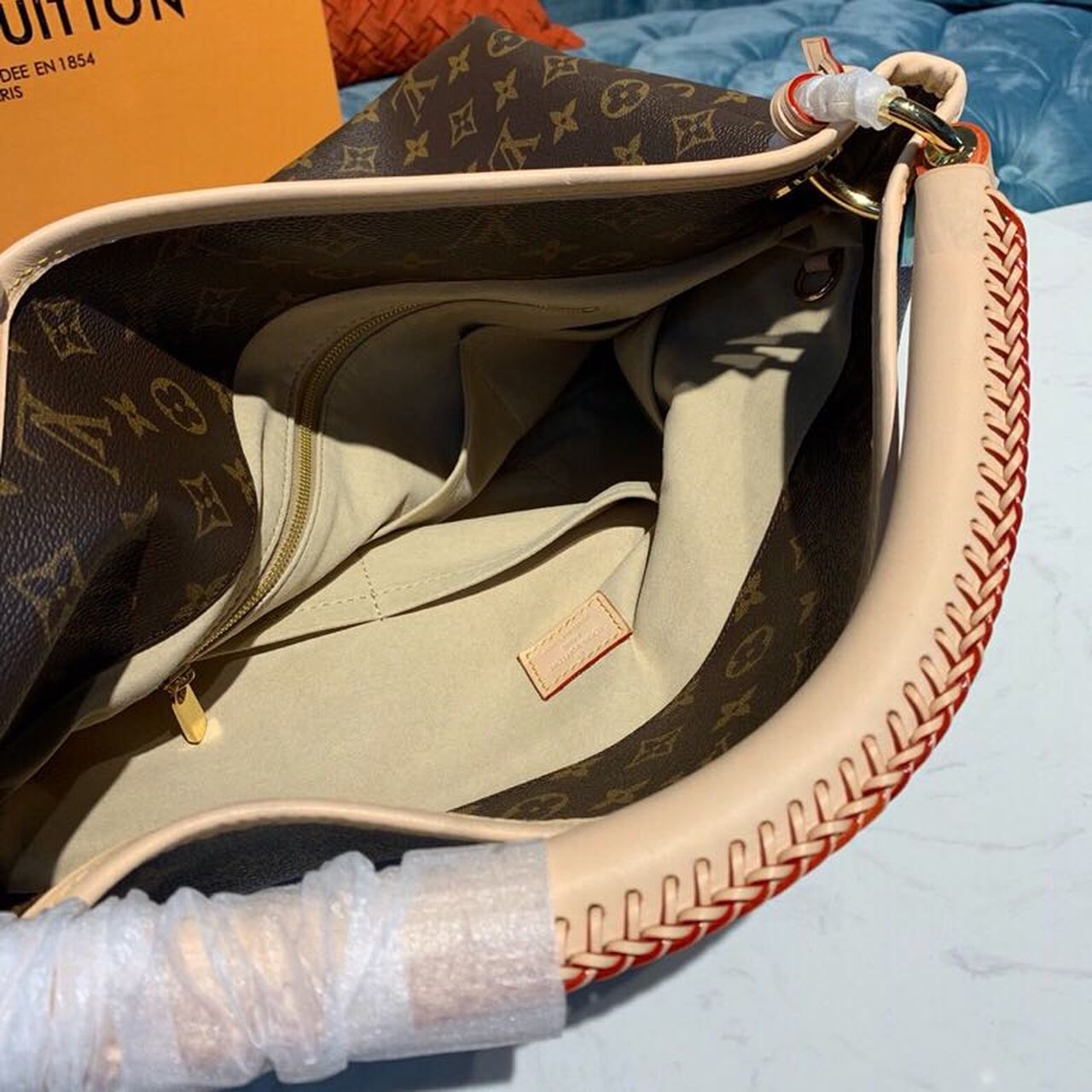 LV Artsy MM Monogram Canvas For Women, Womenâ€™s Handbags 16.1in/41cm LV M44869