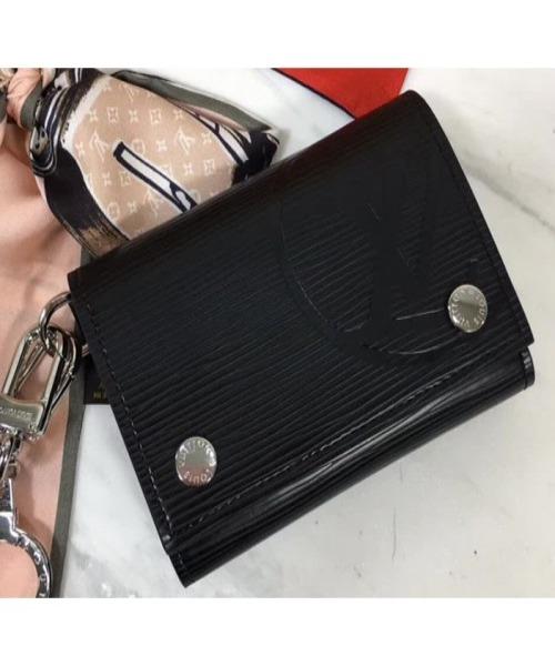 Louis Vuitton Rivets Chain Wallet Epi Leather