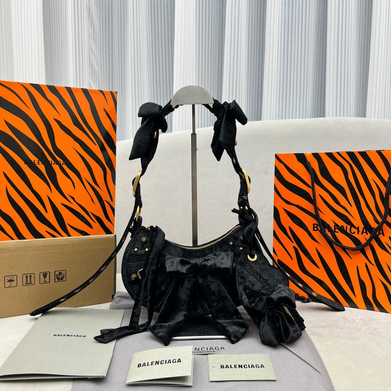 Bags Attire - Balenciaga Bags - 1078