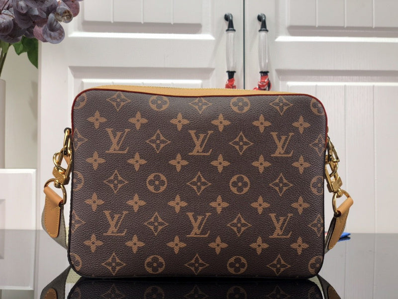 Bags Attire Louis Vuitton bags - 2484