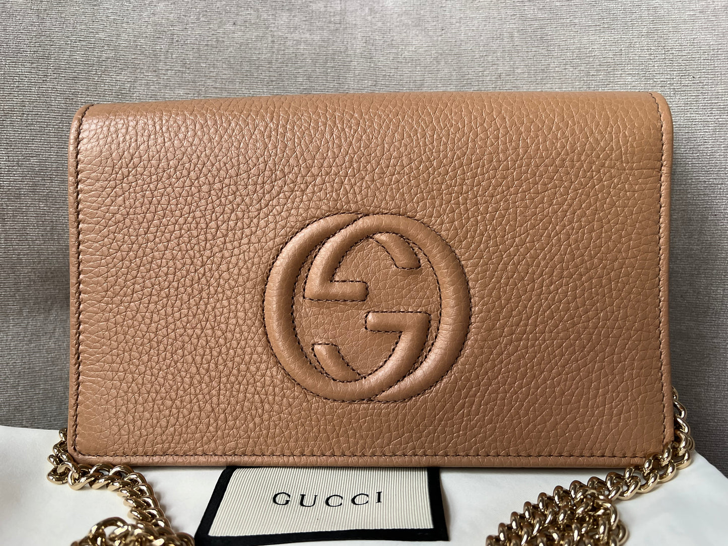 Gucci Rose Beige Soho Chain Wallet