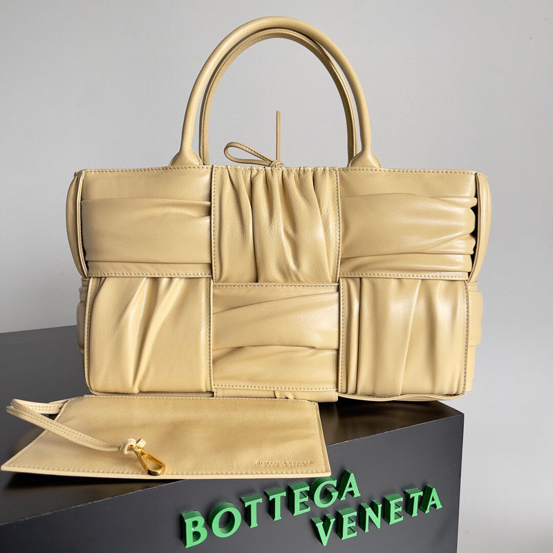 Bags Attire - Bottega Veneta Bags - 621