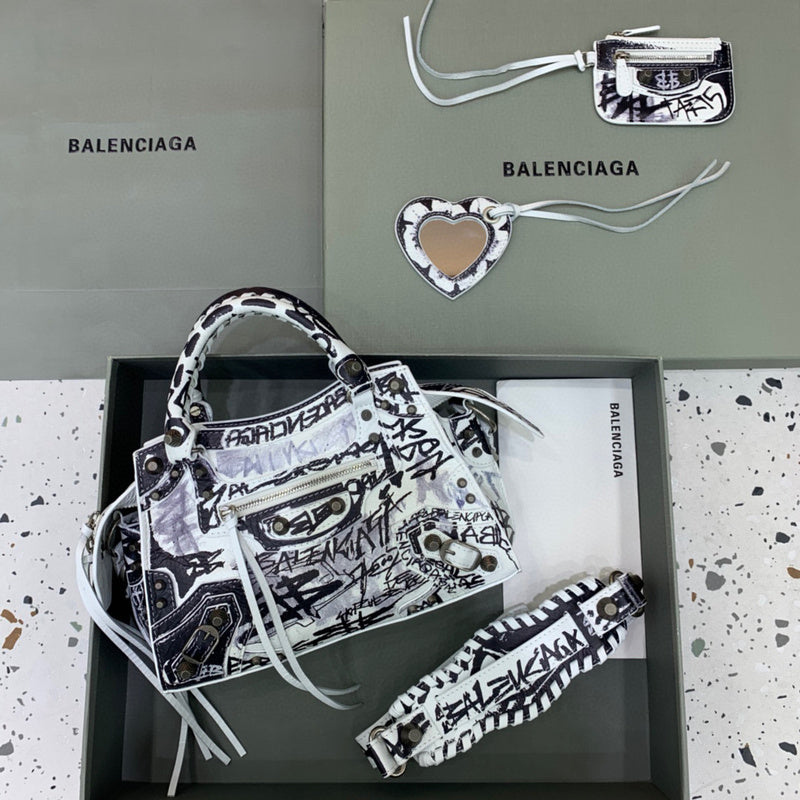 Bags Attire - Balenciaga Bags - 765