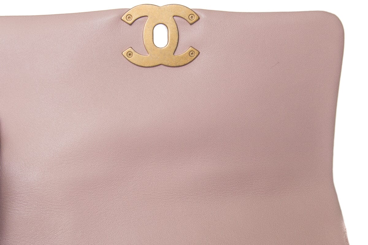 Chanel Light Pink Small Chanel 19 two toned hardware (2022) Handbag