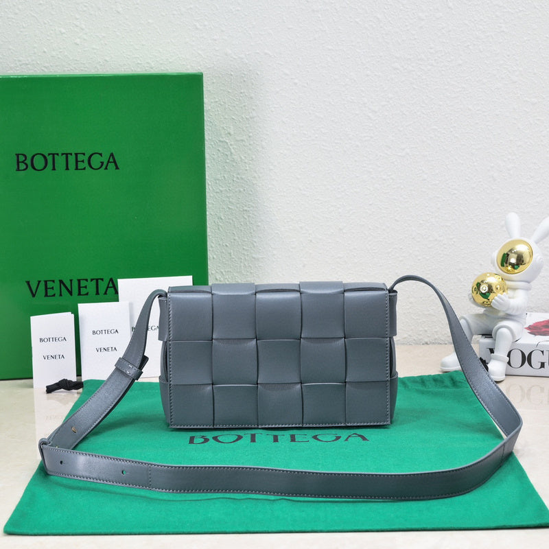 Bags Attire - Bottega Veneta Bags - 527