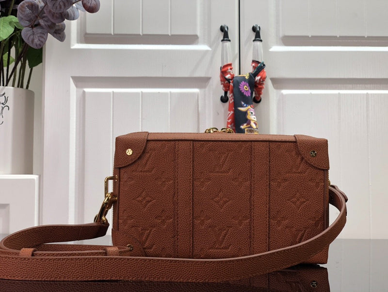 Bags Attire Louis Vuitton bags - 2489