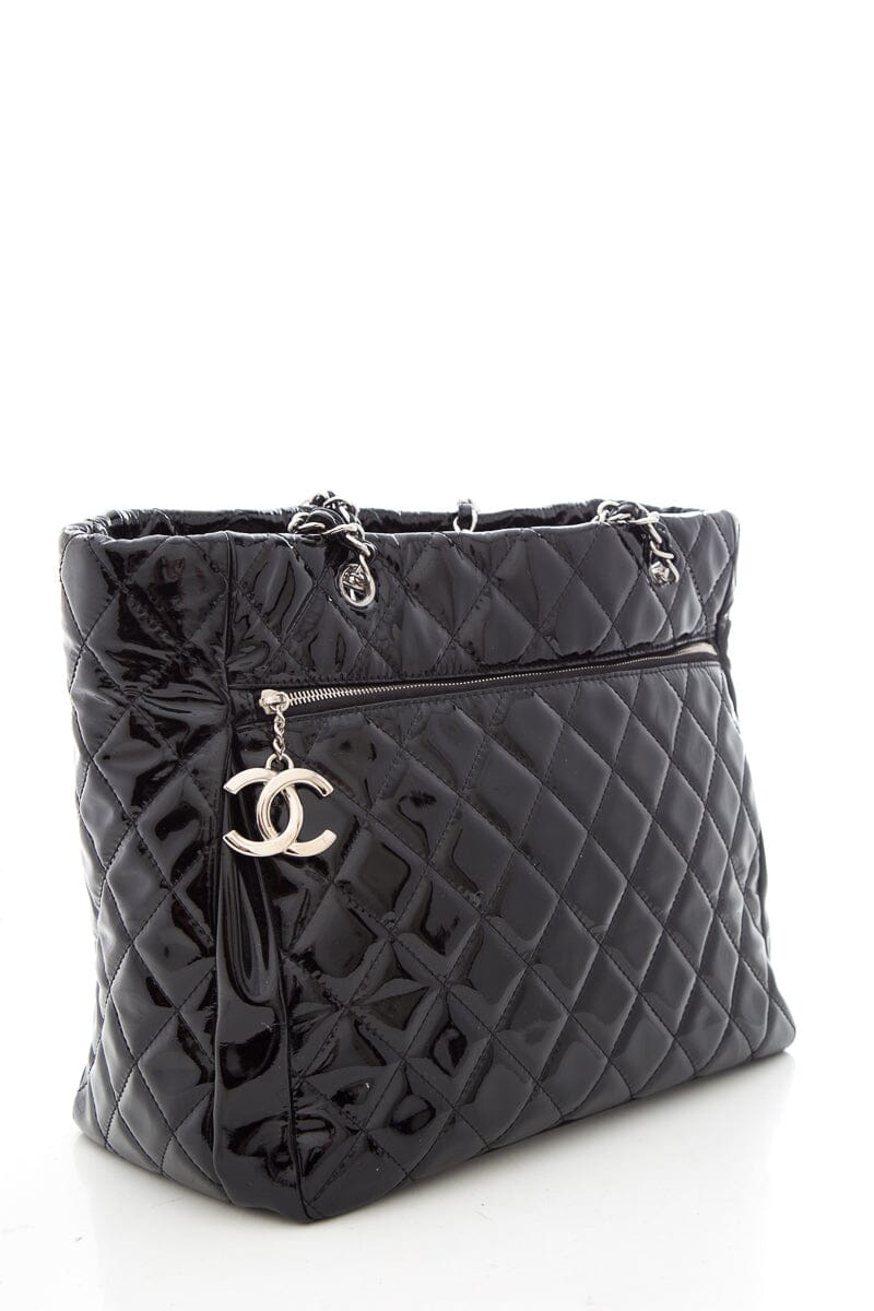 Chanel Black Diamond quilted "2009-2010"  Handbag