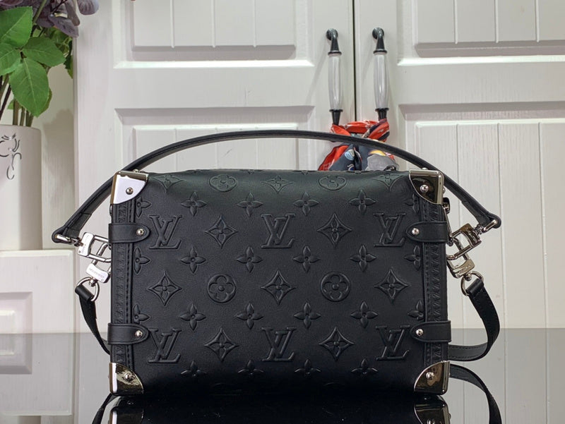 Bags Attire Louis Vuitton bags - 2470