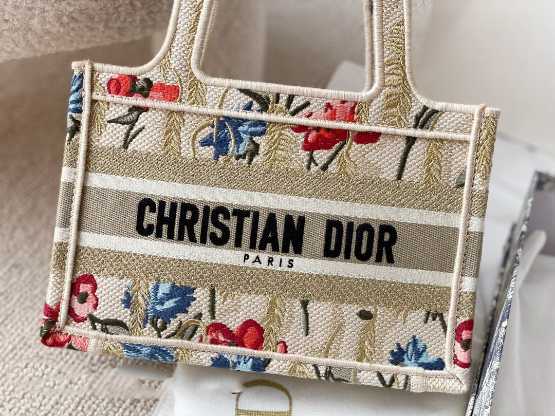 MO - Top Quality Bags Christian Dior 208