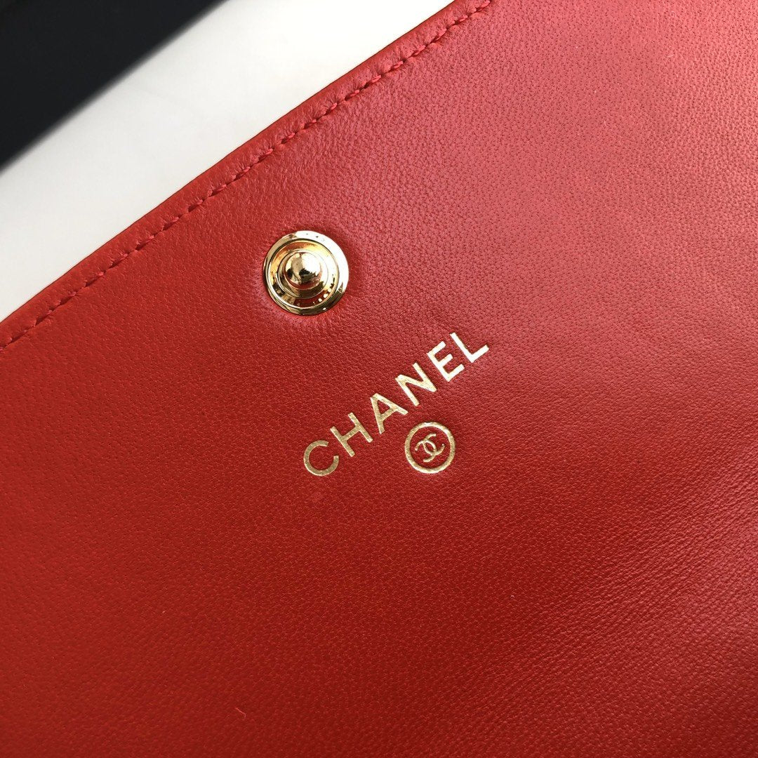 Quilted Chanel 19 Flap wallet Lambskin