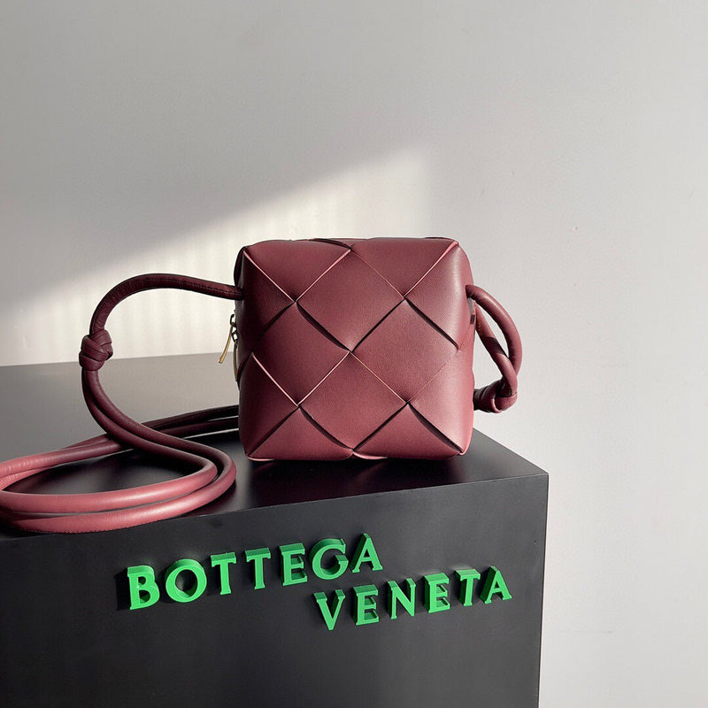 Bags Attire - Bottega Veneta Bags - 1517