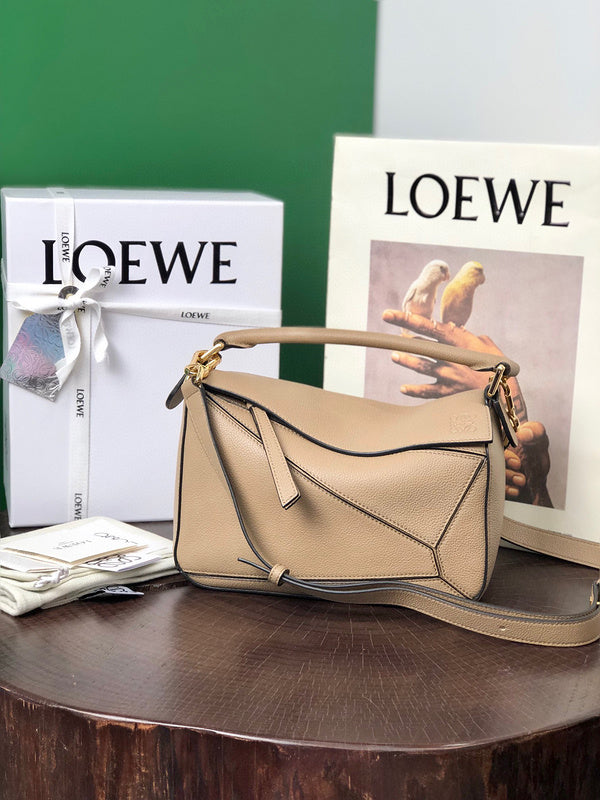 Bags Attire - Loewe Bags - 864