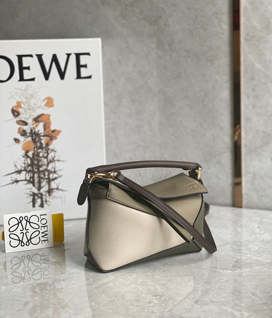 Bags Attire - Loewe Bags - 835