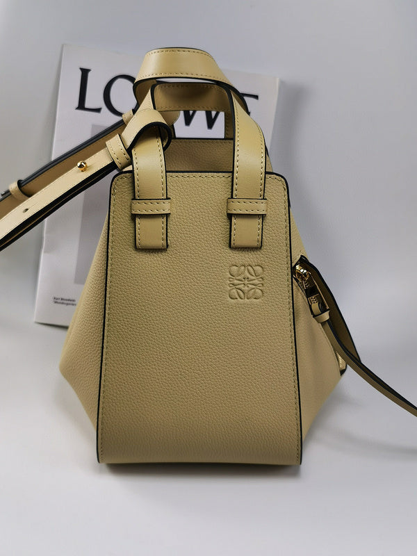 Bags Attire - Loewe Bags - 007