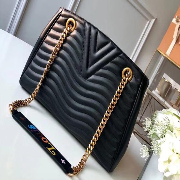 Louis Vuitton New Wave Chain Tote Noir