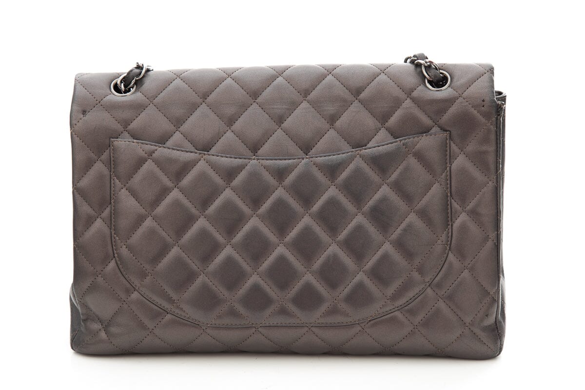 Chanel 2009-2010 Maxi Classic Flap Gunmetal Quilted Lambskin Handbag W Silver HW