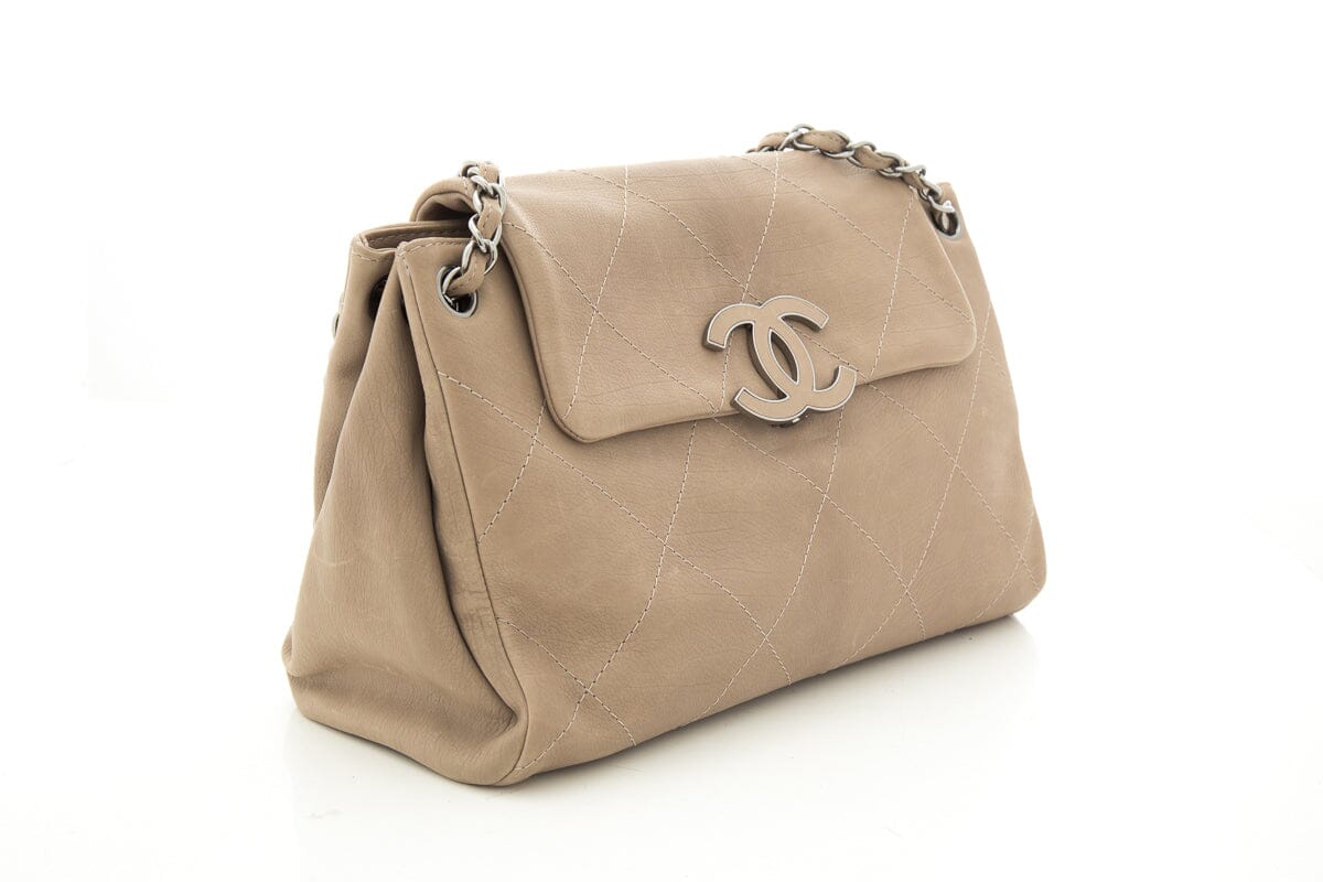 Chanel 2011 Beige Hamptons CC Flap Handbag