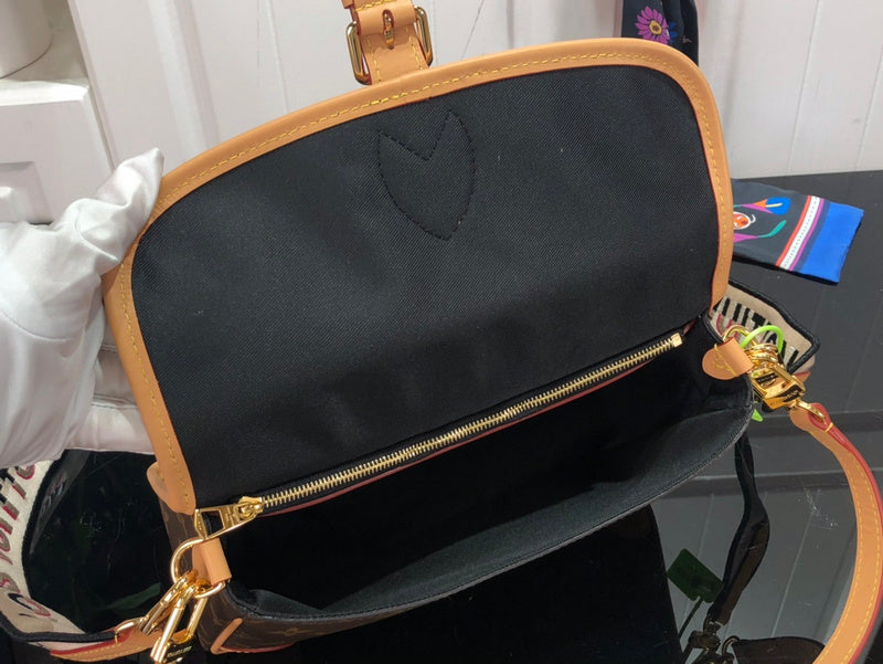Bags Attire Louis Vuitton bags - 2465
