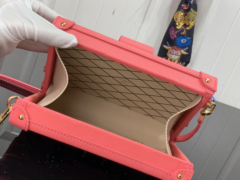 Bags Attire Louis Vuitton bags - 2472