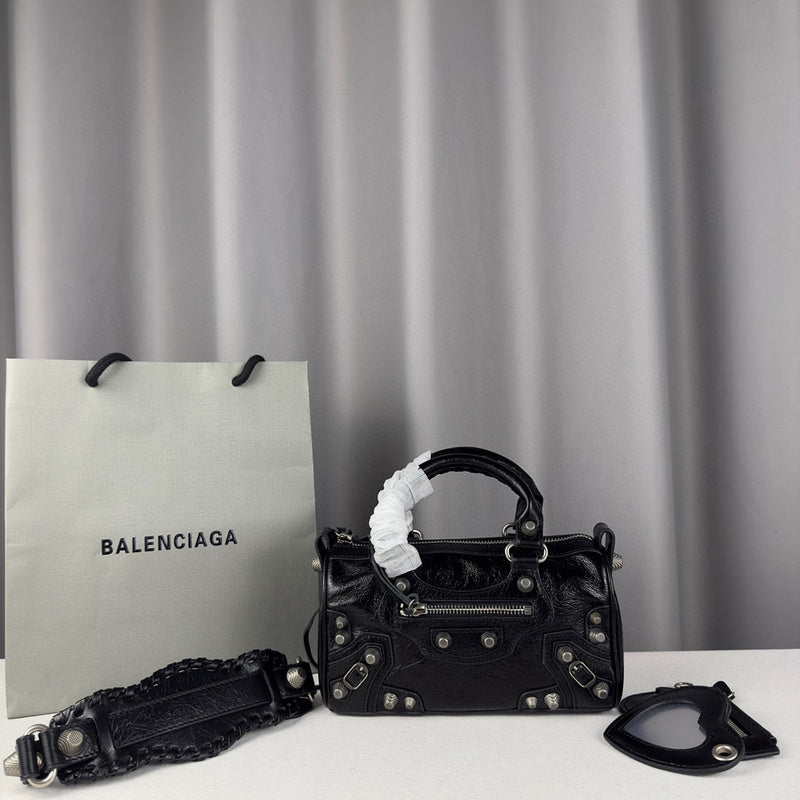 Bags Attire - Balenciaga Bags - 513