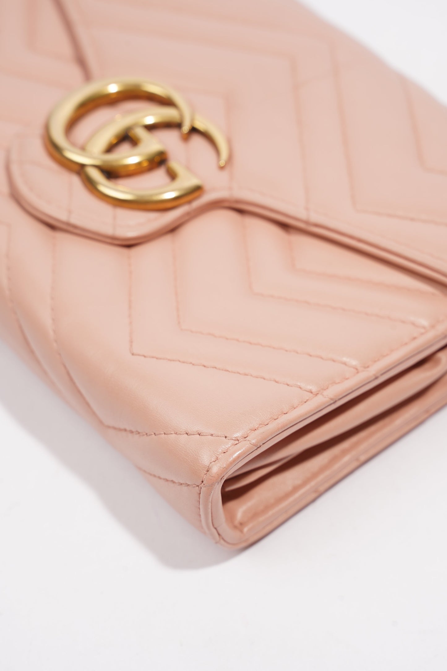 Gucci GG Marmont Chain Wallet Mini Pink / Blush Matelasse Leather