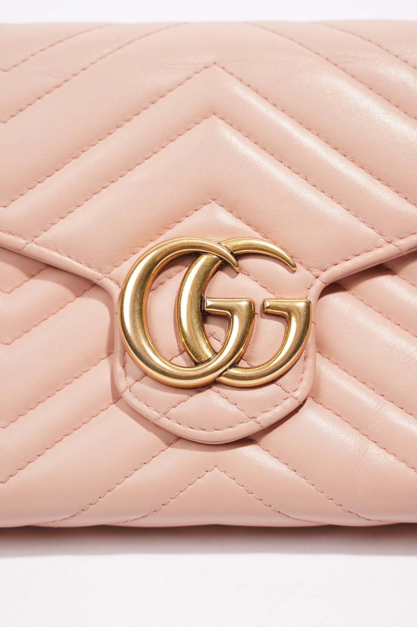 Gucci GG Marmont Chain Wallet Mini Pink / Blush Matelasse Leather