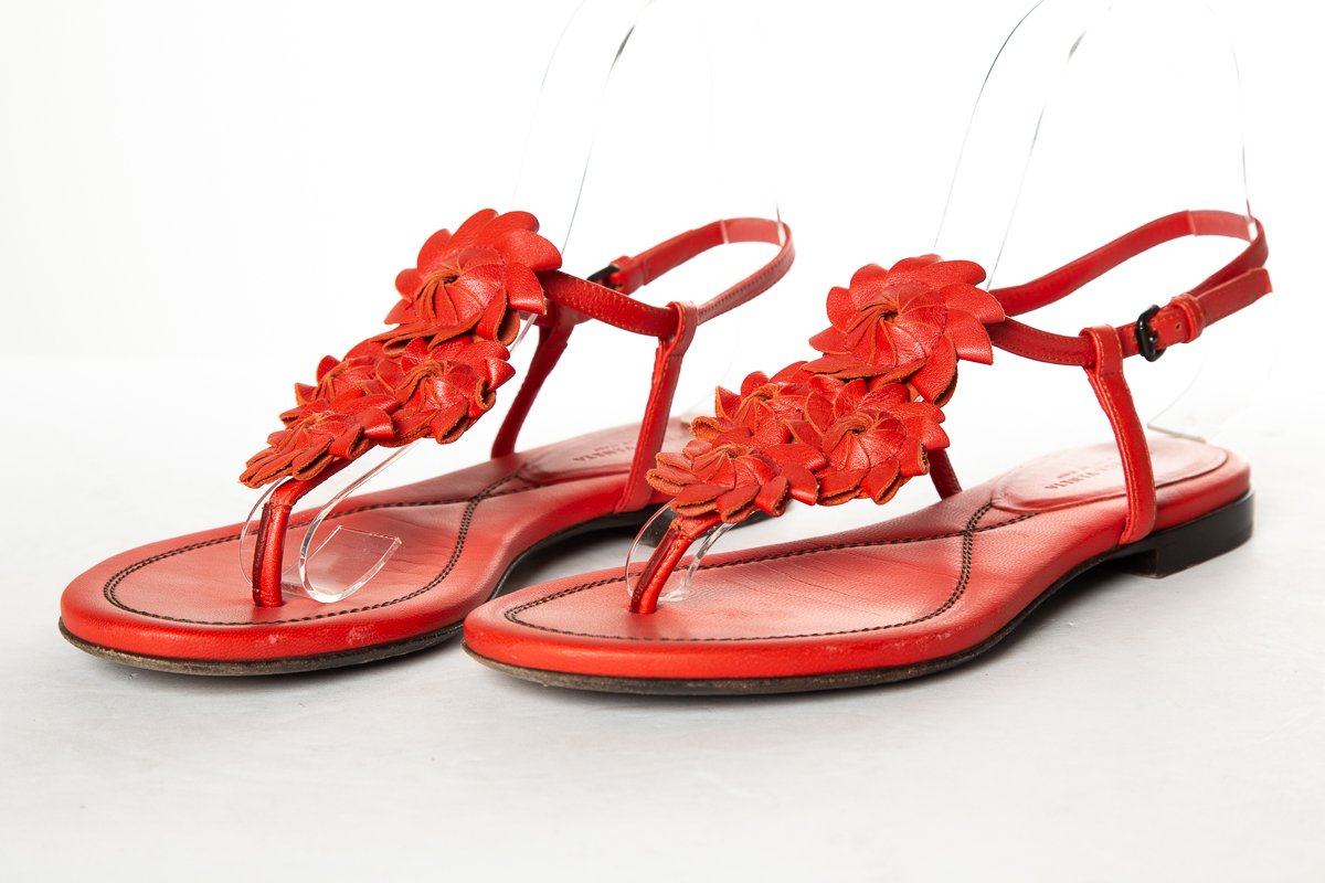 Bottega Veneta Red Leather Floral Sandals 35.5 Sale