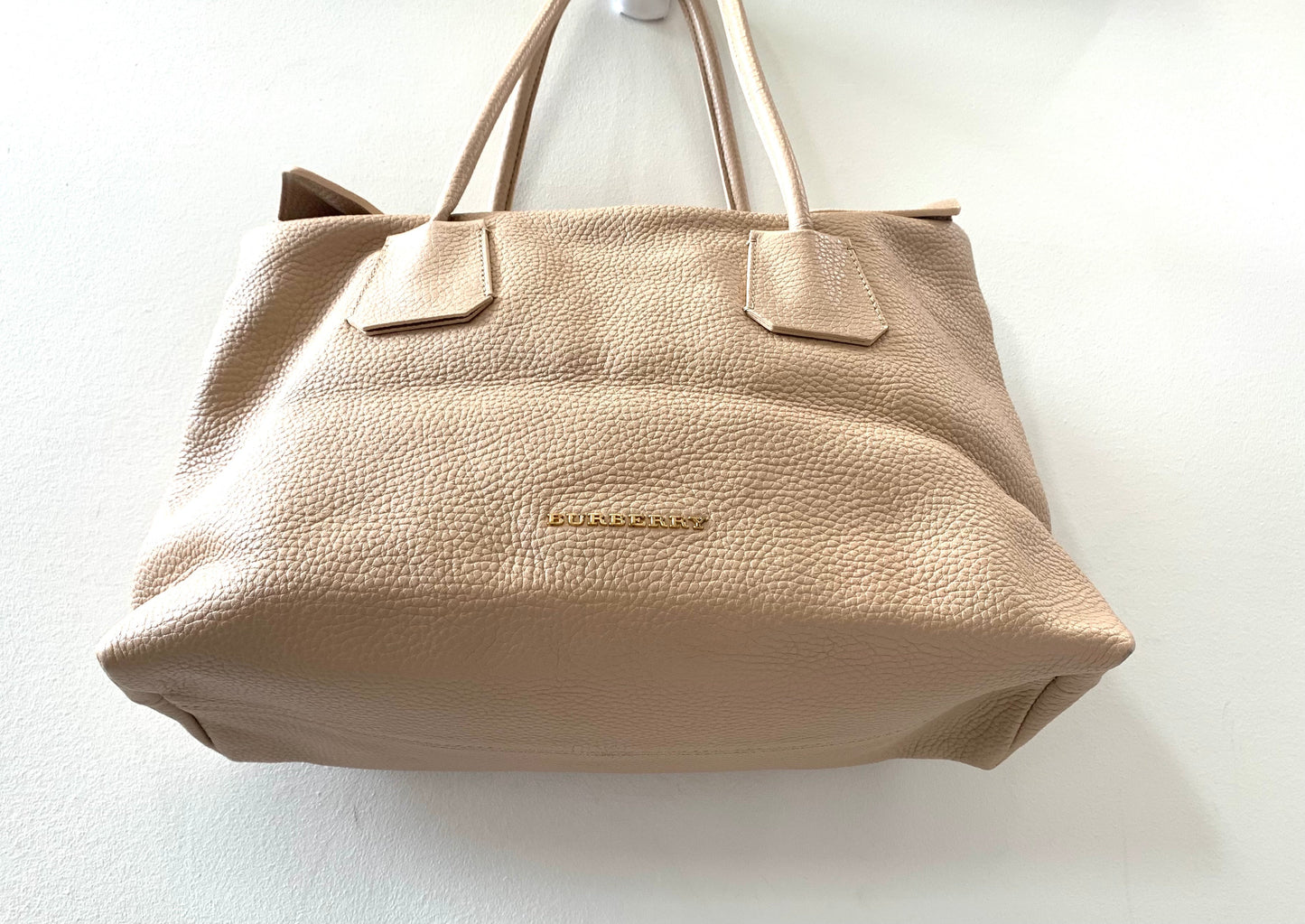 BURBERRY PEBBLED LEATHER BAYNARD TOTE