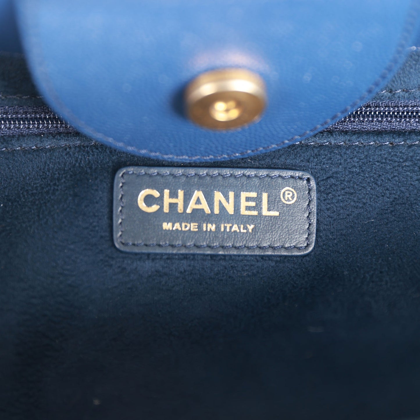 Pre-owned Chanel Small Deauville Shopping Bag Blue Caviar Antique Gold Hardware