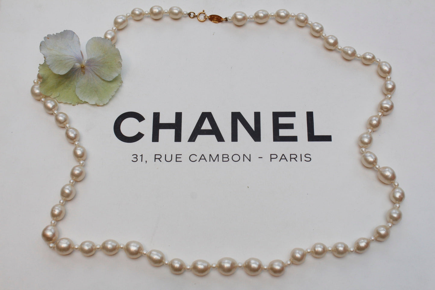 Sautoir/Collier de perles Chanel