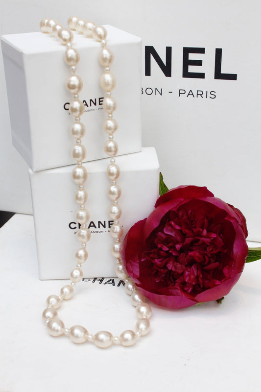 Sautoir/Collier de perles Chanel