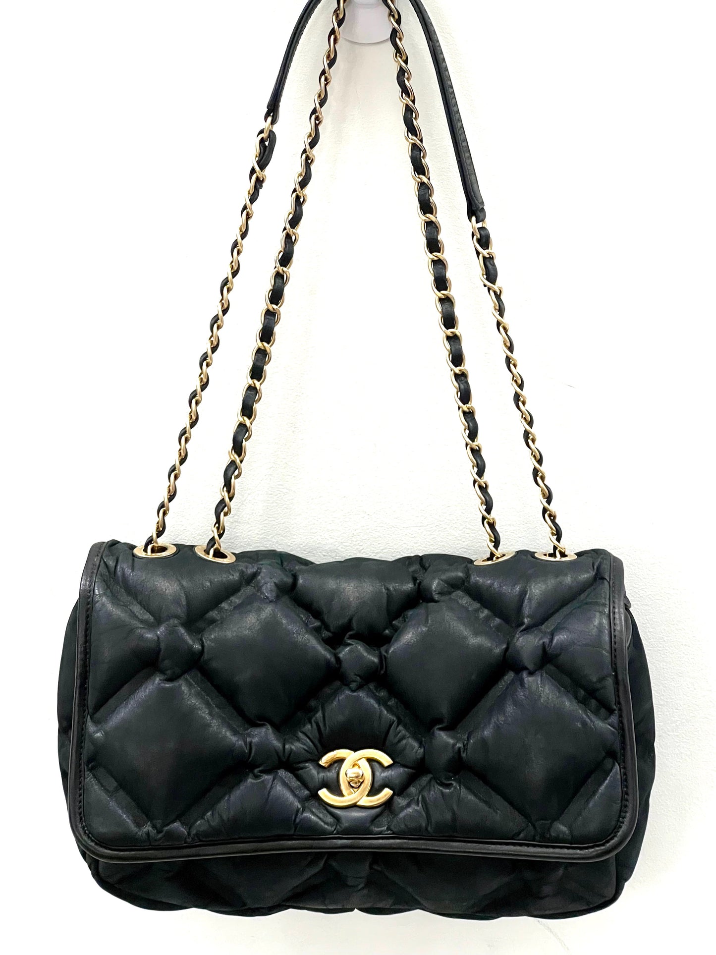 CHANEL QUILTED IRIDESCENT CALFSKIN LEATHER JUMBO CHESTERFIELD FLAP BAG