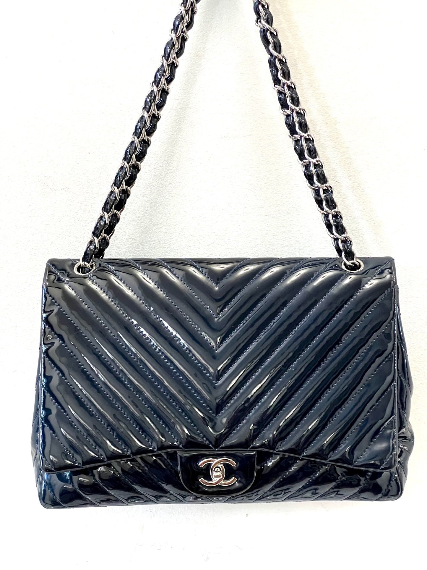 CHANEL QUILTED CHEVRON MAXI FLAP BAG-NAVY BLUE