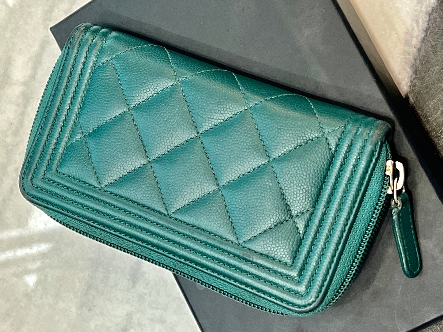 CHANEL QUILTED LAMBSKIN BOY WALLET IN GREEN