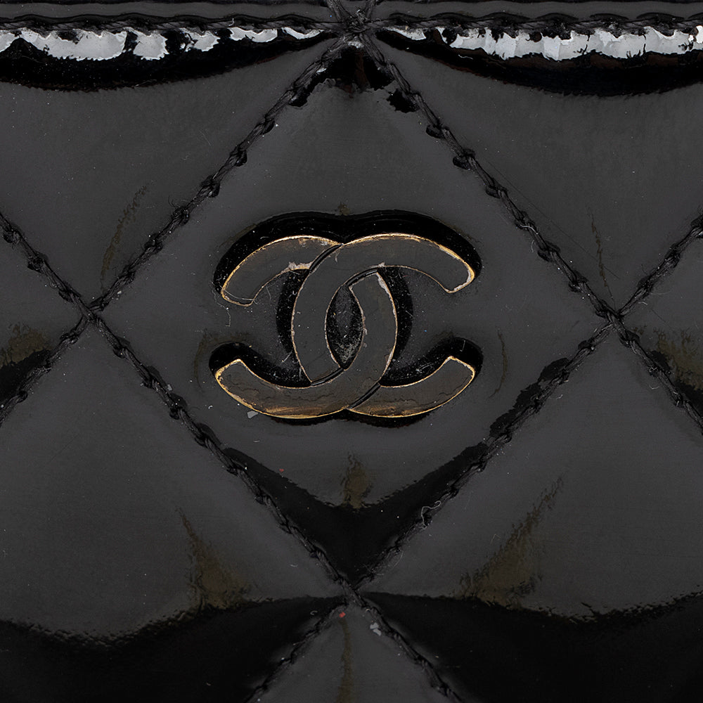 Chanel Patent Leather CC Zip Around Wallet (SHF-19124)