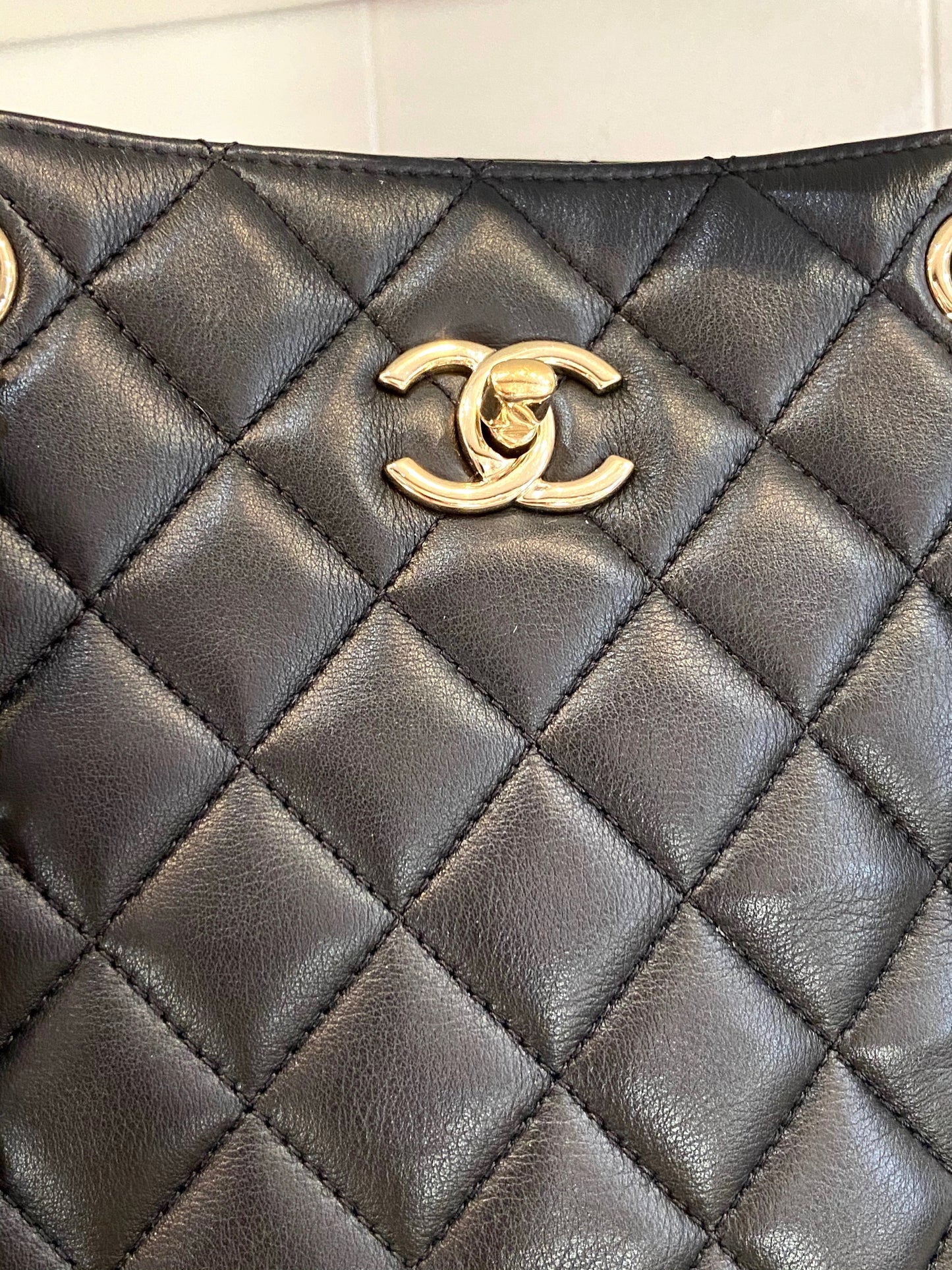 CHANEL QUILTED CALFSKIN TIMELESS TOTE BAG