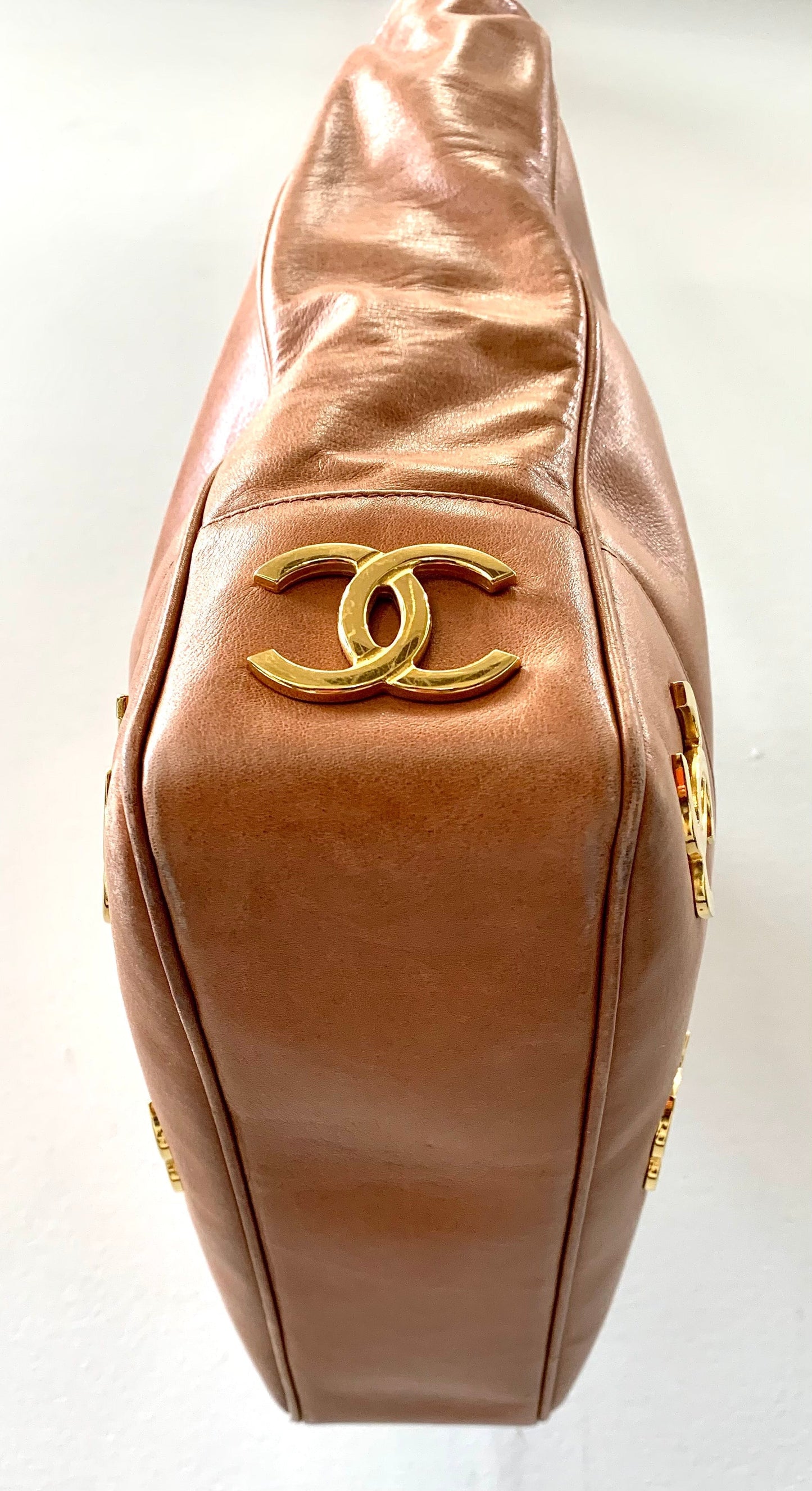 CHANEL BROWN LEATHER VINTAGE BAG