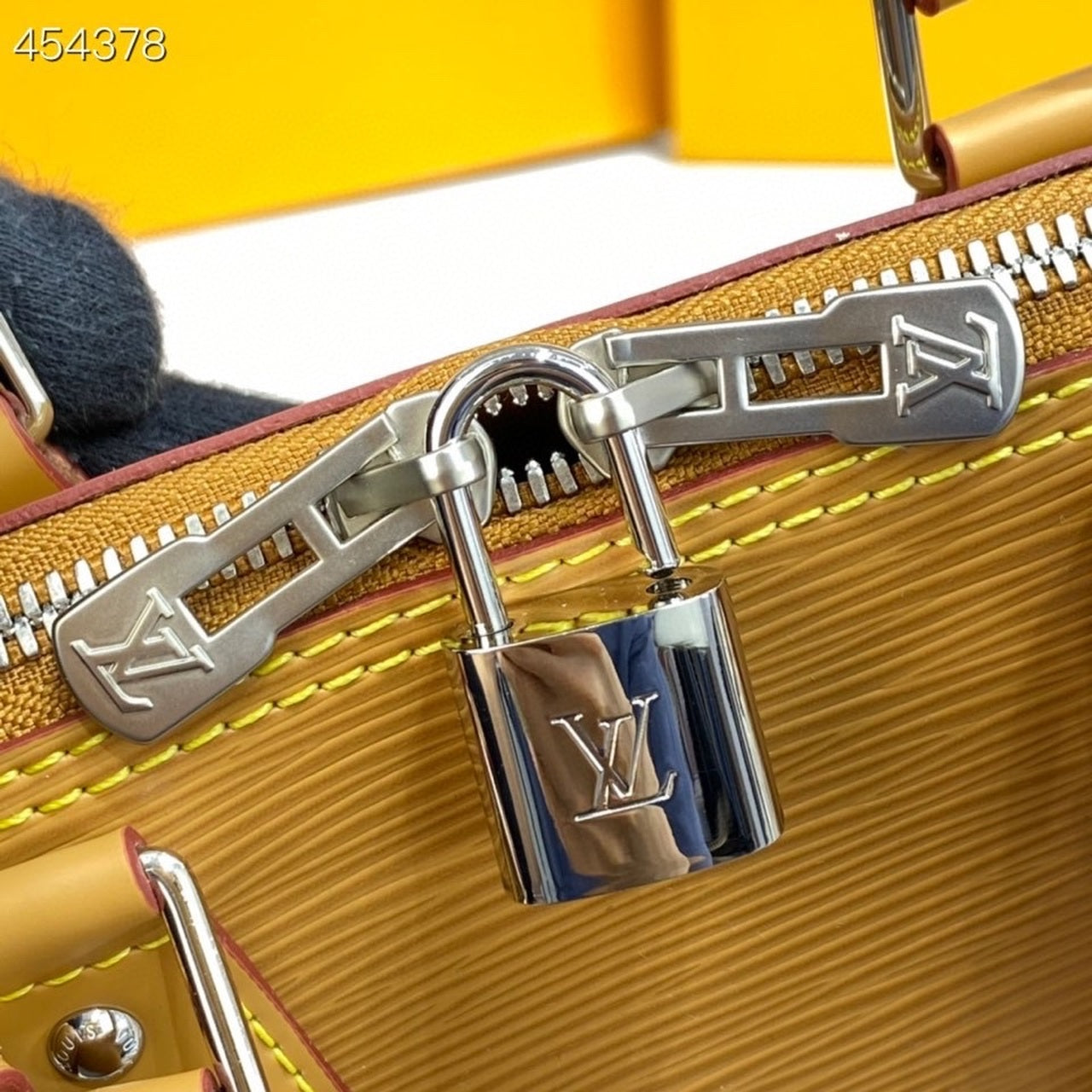 LV Alma BB Sunflower Yellow For Women, Womenâ€™s Handbags, Shoulder And Crossbody Bags 9.3in/23.5cm LV M59358