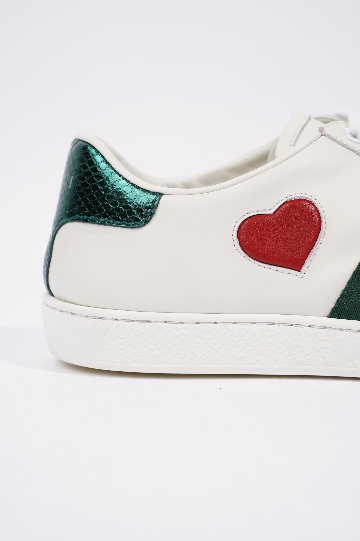 Gucci Womens Ace Heart White / Red / Green EU 39 / UK 6