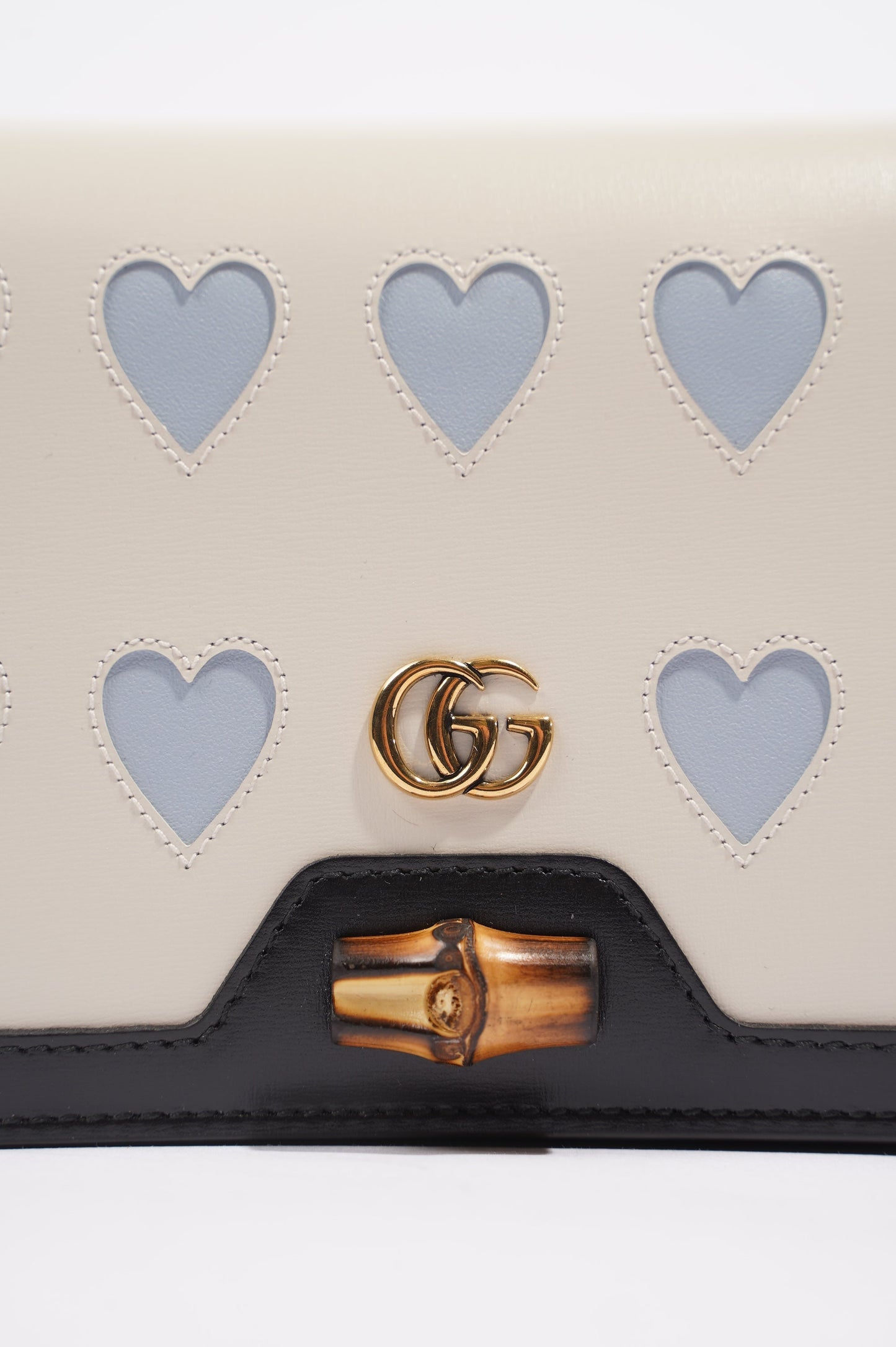 Gucci Womens Diana Mini Bag With Bamboo / White / Baby Blue Hearts