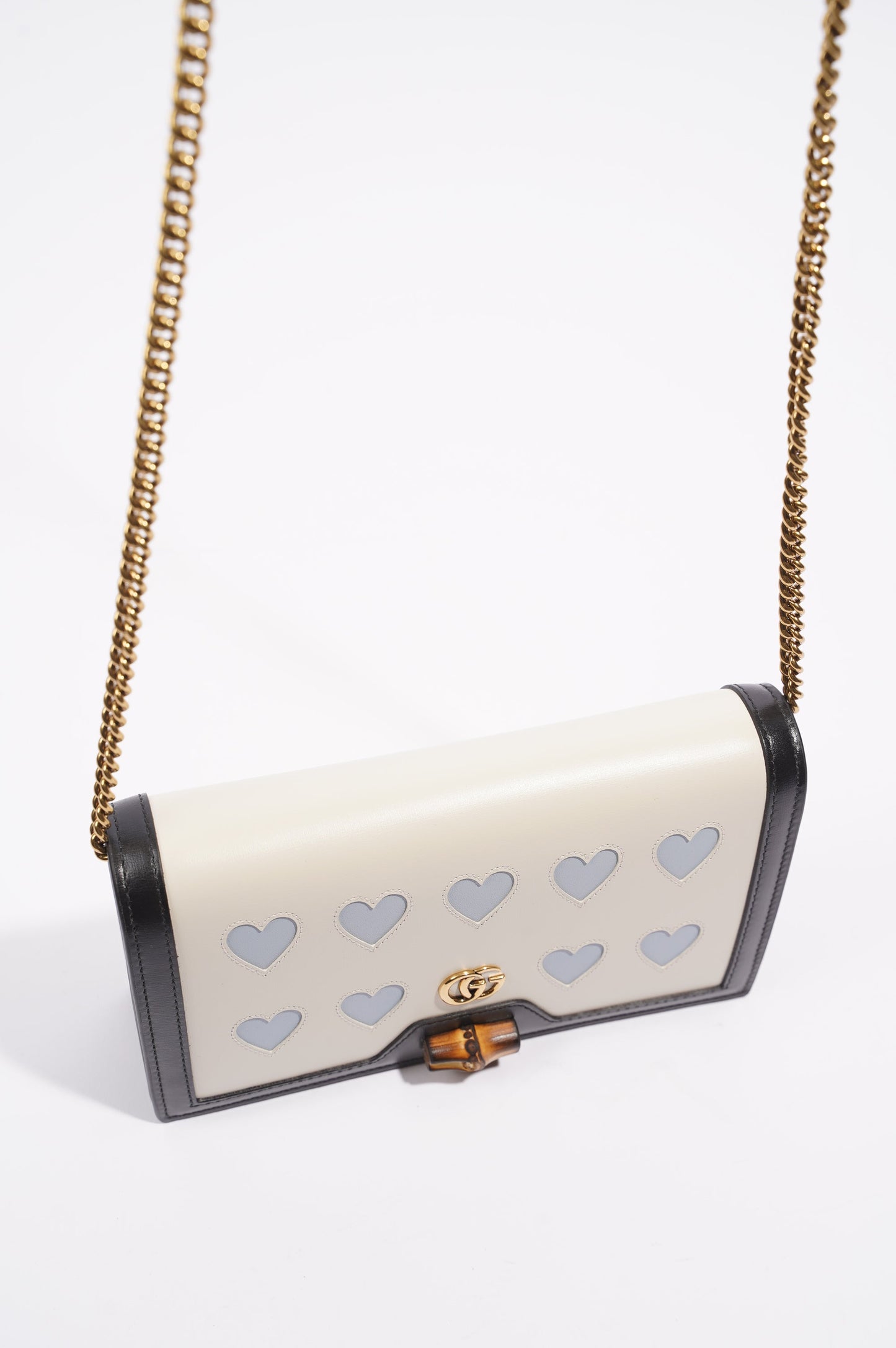 Gucci Womens Diana Mini Bag With Bamboo / White / Baby Blue Hearts