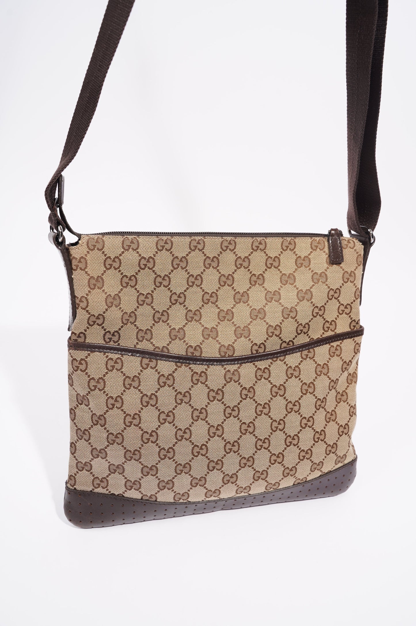 Gucci Womens GG Canvas Shoulder Bag Supreme / Brown