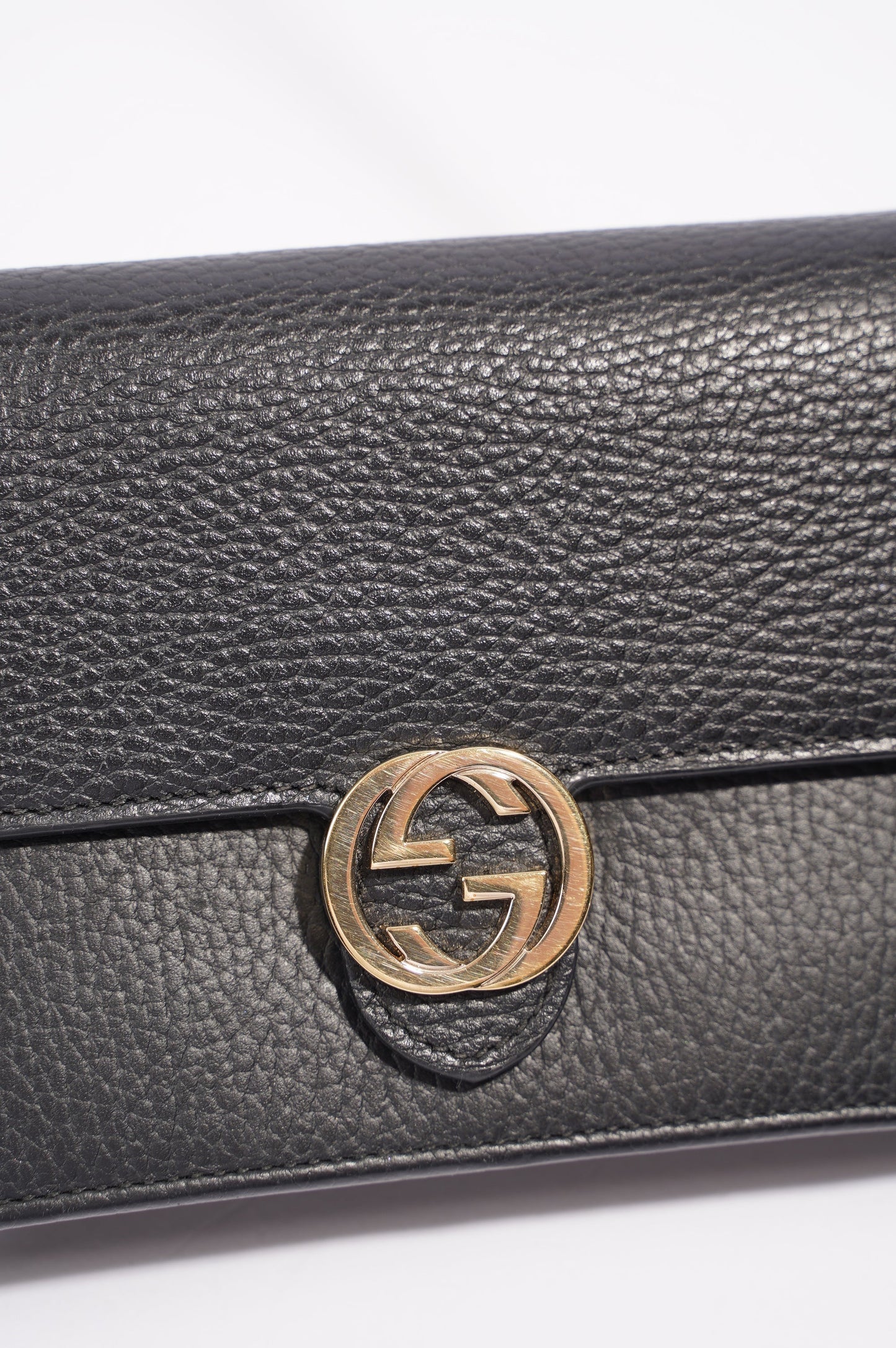 Gucci Womens Interlocking Wallet on Chain Black Leather