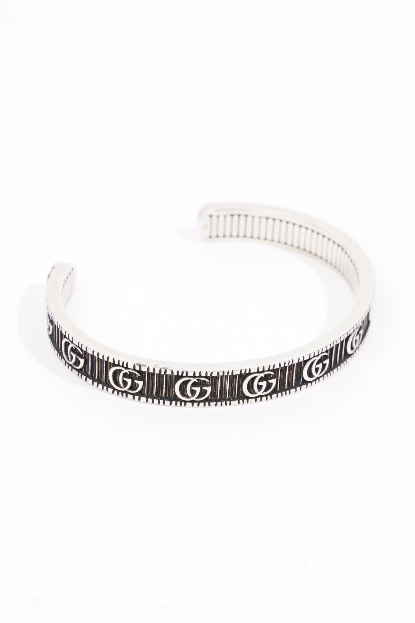 Gucci Womens GG Bangle Sterling Silver