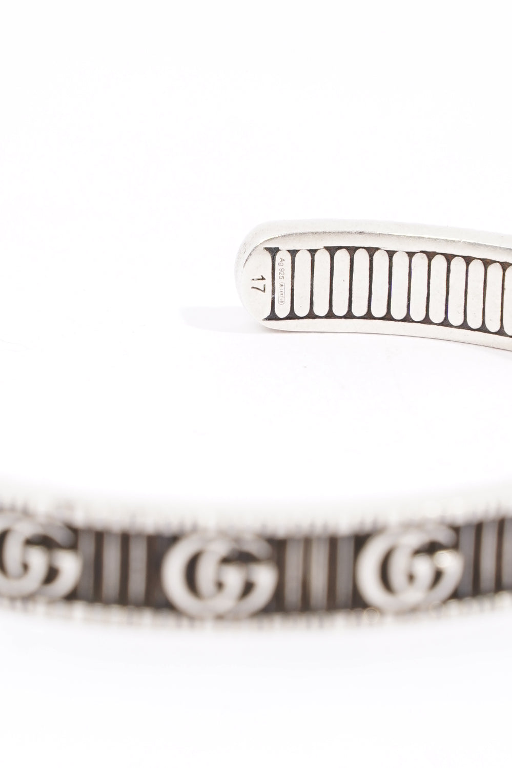 Gucci Womens GG Bangle Sterling Silver