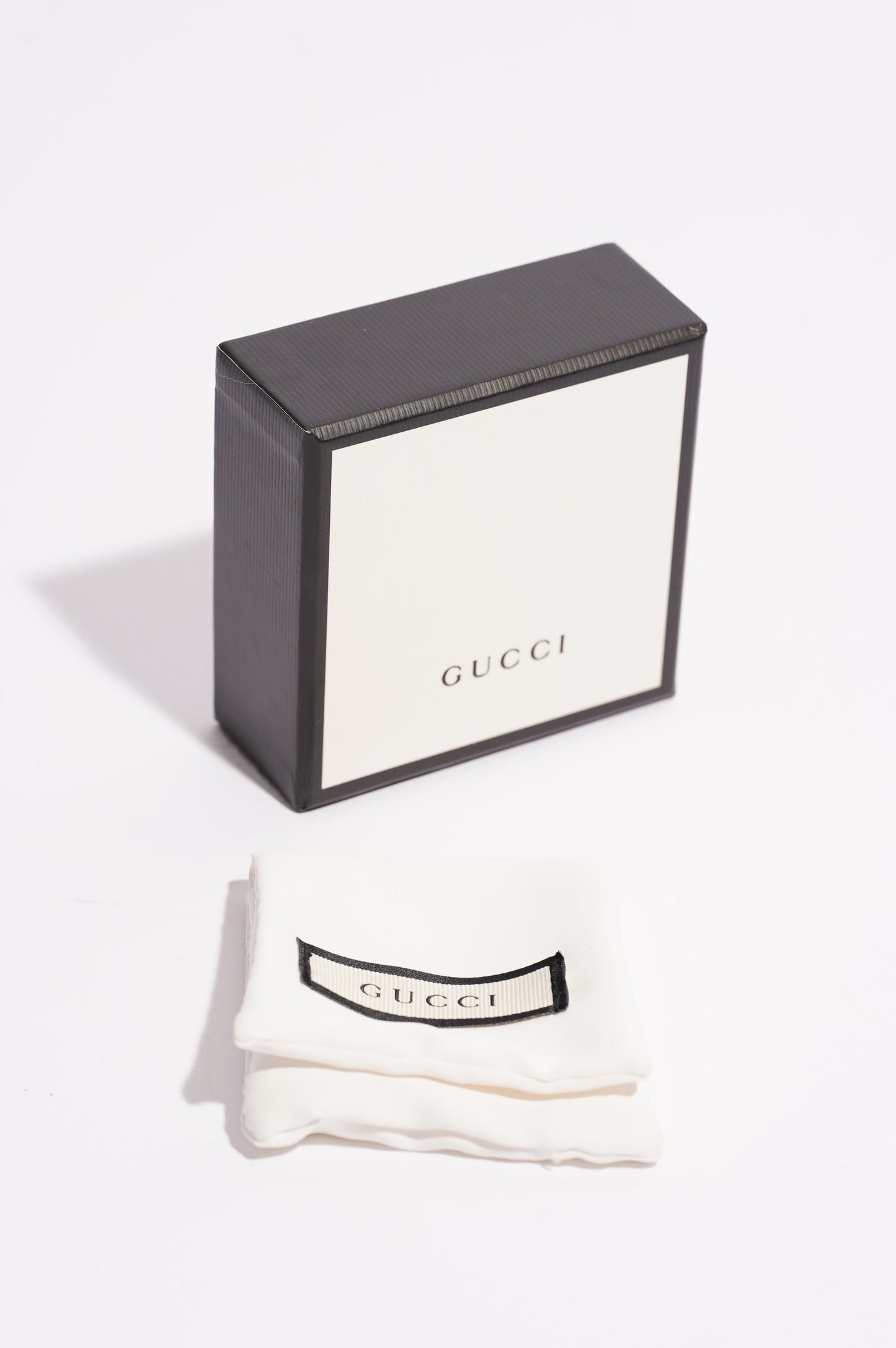 Gucci Womens Interlocking G Bracelet Sterling Silver